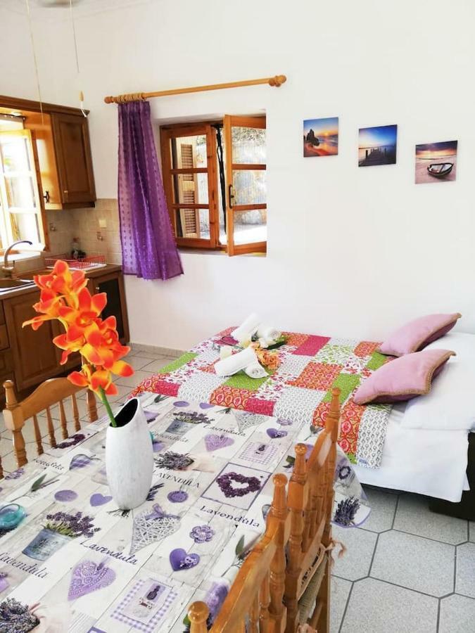 דירות Riglia Theasea House With Garden מראה חיצוני תמונה